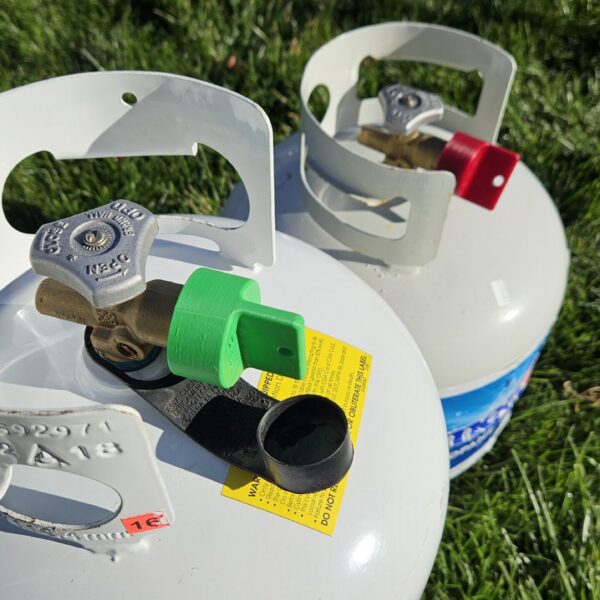 Propane Bottle Cap Cover Set – Full / Empty Markers – Dust Caps – Green, Yellow, Red