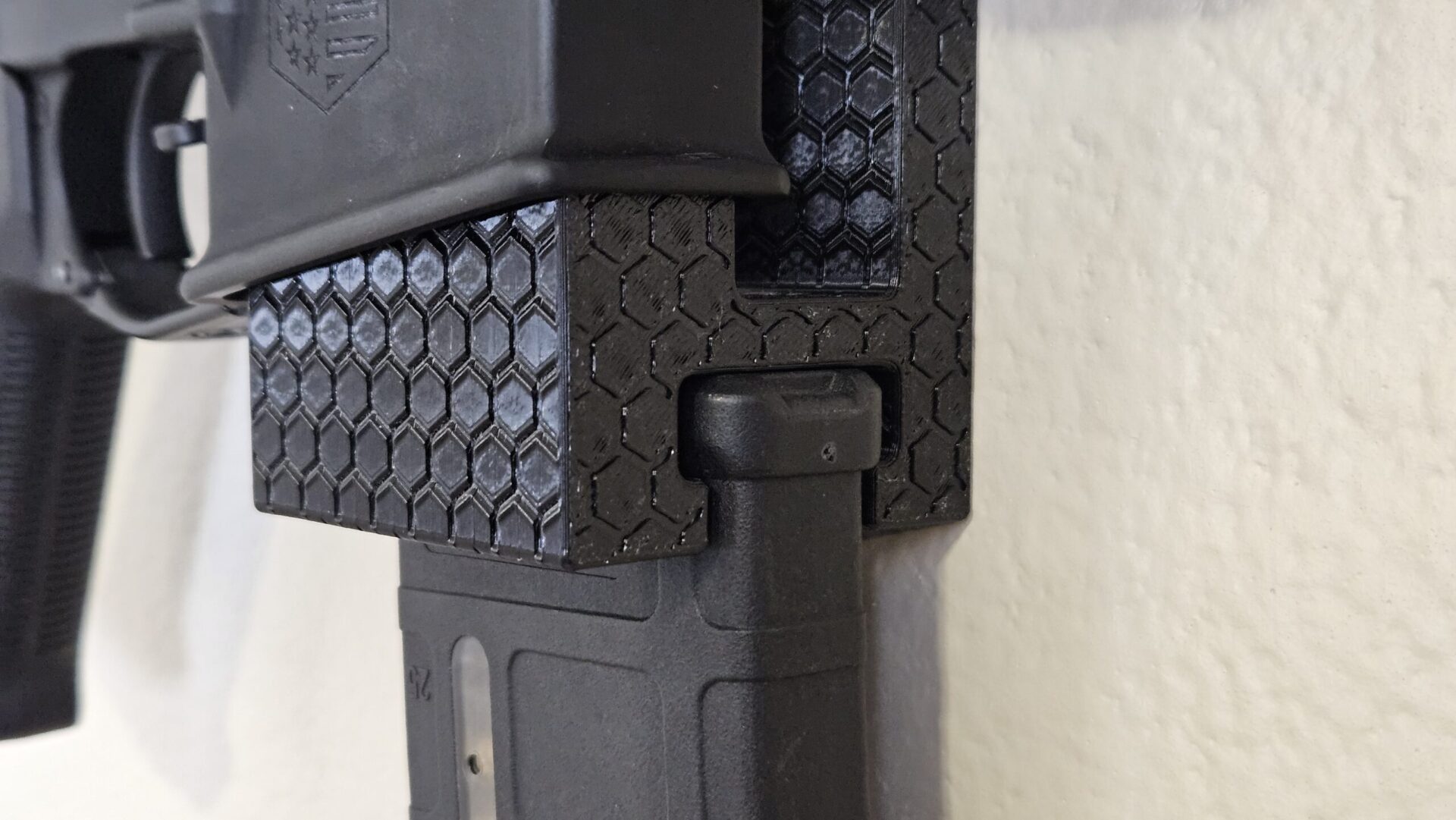 AR-15 Gun Wall Mount for 223 5.56 Rifle + Magazine Holder both vertical or horizontal - Image 5