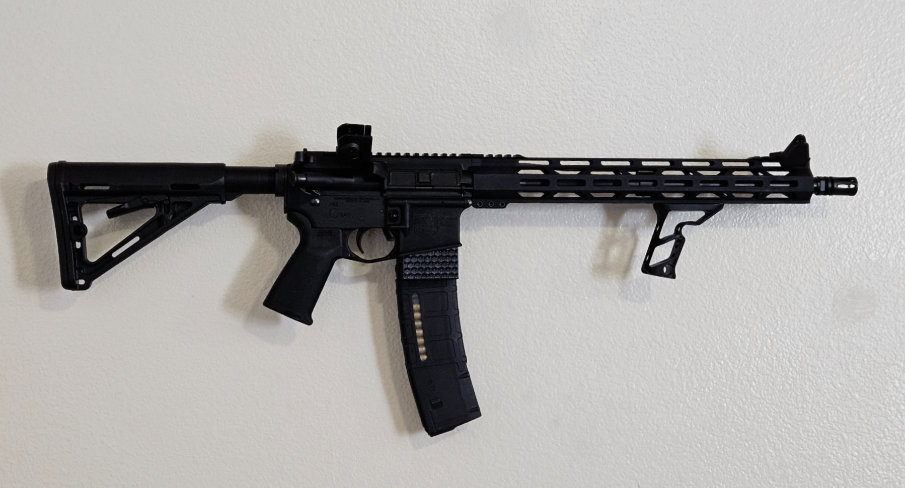 AR-15 Gun Wall Mount for 223 5.56 Rifle + Magazine Holder both vertical or horizontal - Image 9